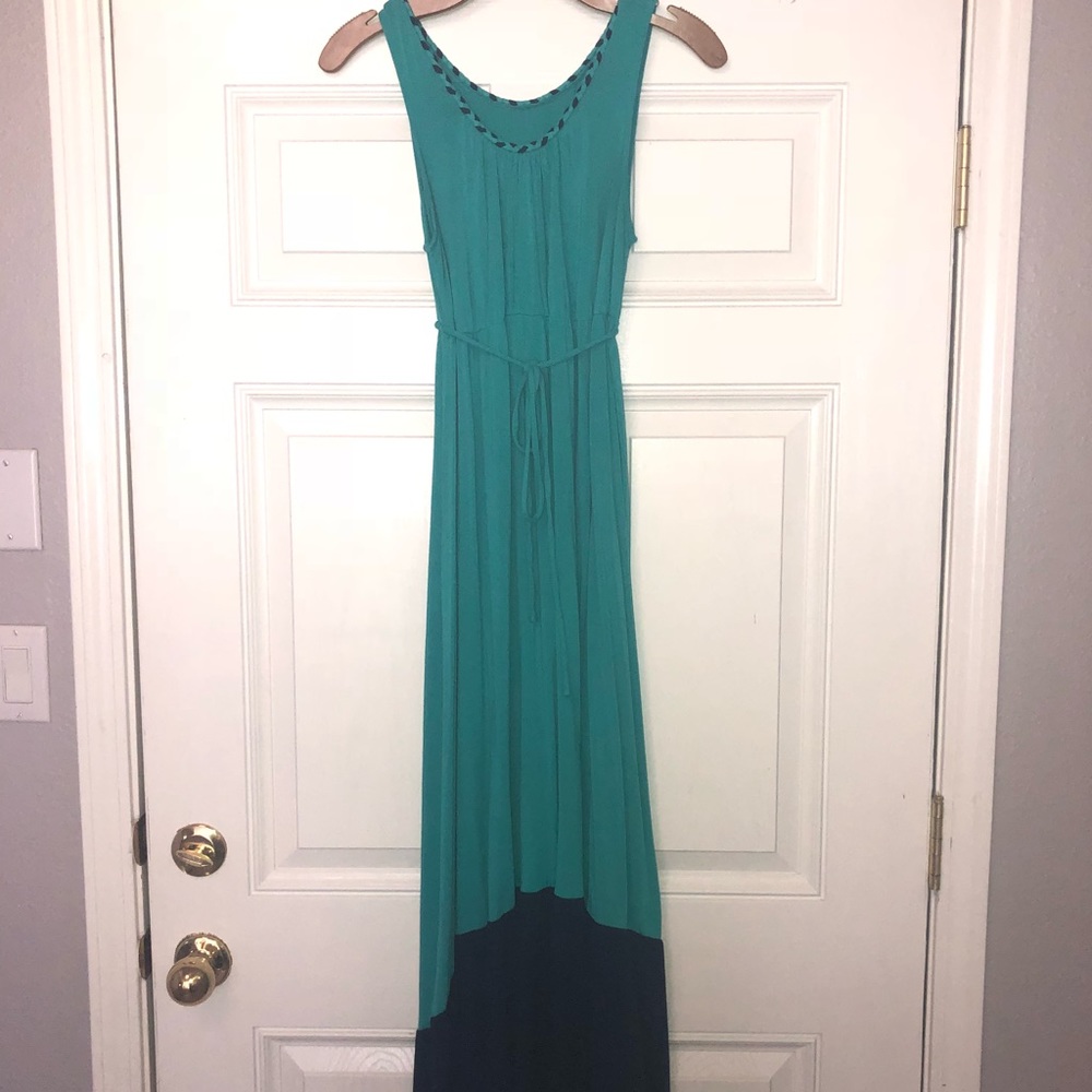 Maternity maxi dress